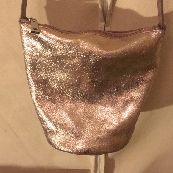 Anthropologie 7CHI rose gold cross body bucket bag - Picture 2 of 6